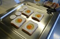 Spiegelei in Toastbrot